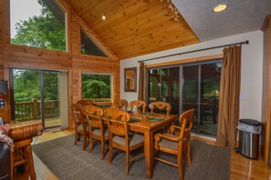 House, 5 Bedrooms, Fireplace | In-room dining - Hootenanny 5 Bedroom House (McHenry)