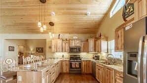 Unclassified image, 3 of 34, button - Heavenly Pines - Three Bedroom Cabin with Hot Tub (Ruidoso)