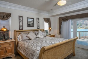 House, Multiple Beds, Hot Tub, Mountain View