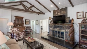 Unclassified image, 4 of 25, button - Hill Top Mountain View - Four Bedroom Cabin with Hot Tub (Ruidoso)
