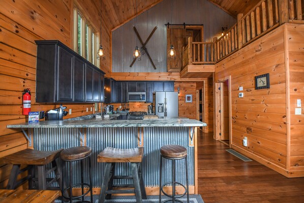 House, Multiple Beds, Hot Tub | Private kitchen | Fridge, microwave, oven, stovetop - LakeStar Chalet 5 Bedroom House (Oakland)