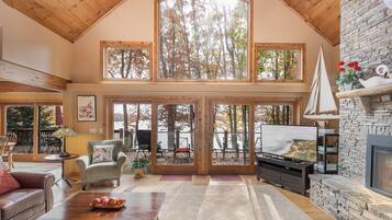 House, Multiple Beds, Hot Tub, Mountain View | Living room | Flat-screen TV, fireplace