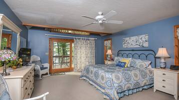 House, Multiple Beds, Hot Tub, Mountain View | 6 bedrooms, free WiFi, bed sheets