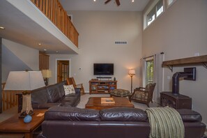 TV, DVD player - Barley Moon Retreat 5 Bedroom House (McHenry)