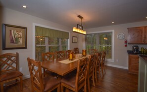 House, Multiple Beds, Hot Tub | Private kitchen | Fridge, microwave, oven, stovetop