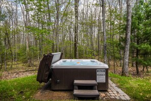 Bain à remous extérieur