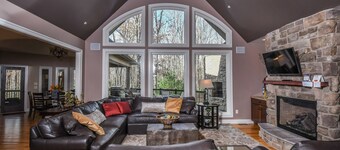 Woodland Chalet 8 Bedroom House