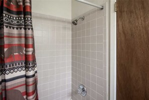 Cabin, Multiple Beds, Patio, Mountain View | Bathroom