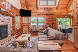 TV, fireplace, DVD player