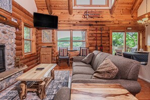 TV, fireplace, DVD player