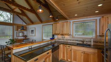 House, Multiple Beds, Fireplace | Private kitchen | Fridge, microwave, oven, stovetop