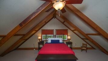 House, Multiple Beds, Fireplace | 3 bedrooms, free WiFi, bed sheets