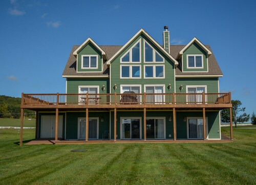 This Is Us 6 Bedroom House