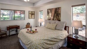 Cabane, plusieurs lits, bain à remous, vue montagne | 3 chambres, Wi-Fi gratuit, draps fournis