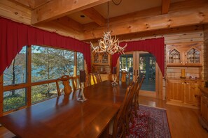 獨棟房屋, 多張床, 壁爐 | 私人廚房 | 電冰箱、微波爐、烤箱、爐台