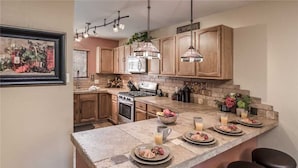 Unclassified image, 3 of 23, button - Sierras Grace - Three Bedroom Cabin with Hot Tub (Ruidoso)