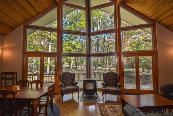 House, 3 Bedrooms, Hot Tub | Living area | TV, DVD player