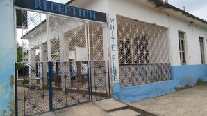 Unclassified image, 2 of 18, button - White Blue Bungalows (Nungwi)