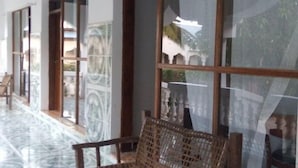 Unclassified image, 5 of 18, button - White Blue Bungalows (Nungwi)