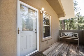 Balcony - Treetop - Two Bedroom Cabin (Ruidoso)