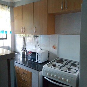 아파트, 침실 2개 | 전용 주방 | 냉장고, 전자레인지, 쿡탑, 전기 주전자