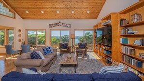 Unclassified image, 5 of 20, button - Infinite View 5 Bedroom House (McHenry)