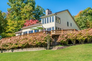 Exterior - Infinite View 5 Bedroom House (McHenry)