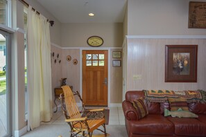 Apartment, Mehrere Betten, Kamin | Wohnzimmer | Fernseher, Kamin, DVD-Player