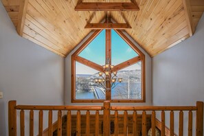 Interior - Pinnacle Retreat 5 Bedroom House (Swanton)