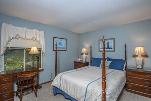 Room - Blue Heron 3 Bedroom House (McHenry)
