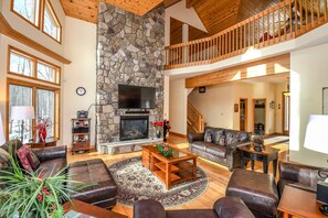 House, Multiple Beds, Hot Tub | Living room | TV, fireplace - Wispering Woods 4 Bedroom House (McHenry)