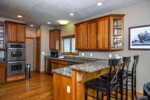 House, Multiple Beds, Hot Tub | Private kitchen