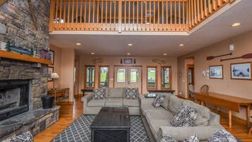 House, Multiple Beds, Hot Tub | Living room | TV, fireplace, DVD player