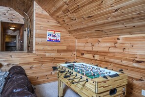 House, Multiple Beds, Hot Tub | Free WiFi, bed sheets