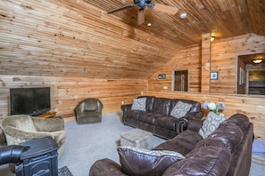 Room - Hideout at Red Pines 3 Bedroom House (McHenry)
