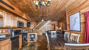 Casa, varias camas, hidromasaje | Cocina privada