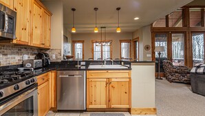 House, Multiple Beds, Hot Tub | Private kitchen
