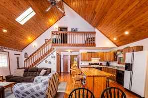 Fridge, microwave, oven, stovetop - Home Sweet Cabin 4 Bedroom House (Oakland)