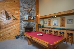 House, Multiple Beds, Hot Tub | Games room