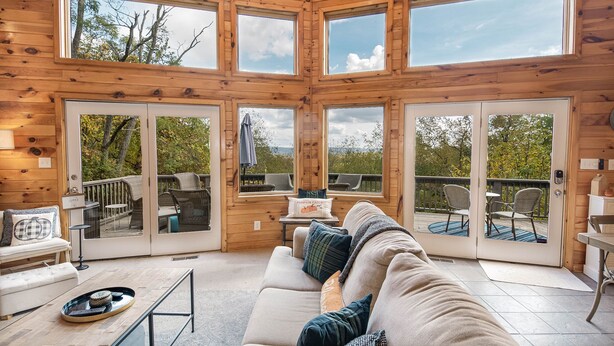 House, Multiple Beds, Hot Tub, Mountain View | Living room | TV, fireplace - The Quarterdeck 4 Bedroom House (Oakland)