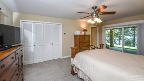 House, Multiple Beds, Hot Tub - Dreamscapes 5 Bedroom House (Swanton)