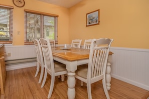 Maison, plusieurs lits, cheminée | Cuisine privée | Réfrigérateur, micro-ondes, four, plaque de cuisson