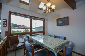 House, Multiple Beds, Hot Tub | Private kitchen