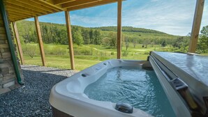 Maison, plusieurs lits, bain à remous, vue golf | Spa