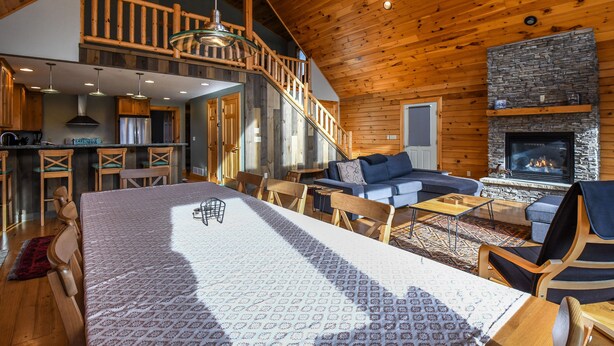 Maison, plusieurs lits, bain à remous, vue golf | Cuisine privée