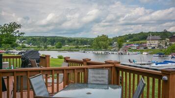 Nhà, nhiều giường, lò sưởi | Ban công