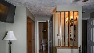 House, Multiple Beds, Fireplace | Bathroom | Towels