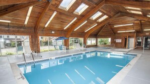 Piscine couverte, piscine extérieure