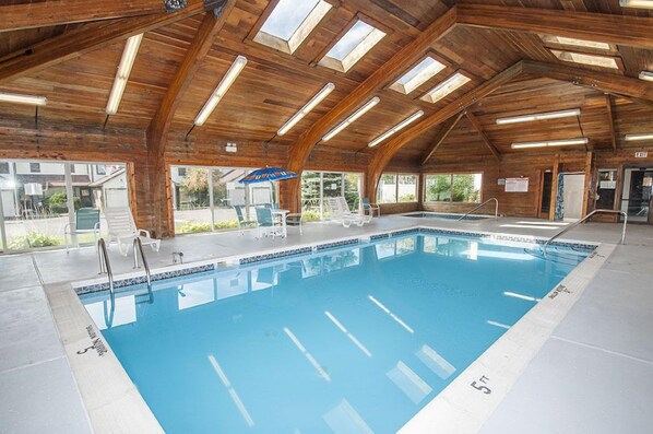 Piscine couverte, piscine extérieure