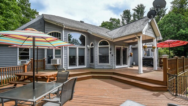 Unclassified image, 1 of 14, button - Beautiful Adventure 3 Bedroom House (Swanton)
